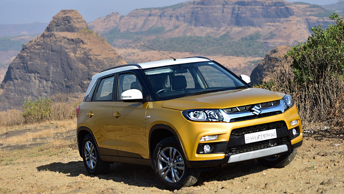 Жёлтый Suzuki Grand Vitara