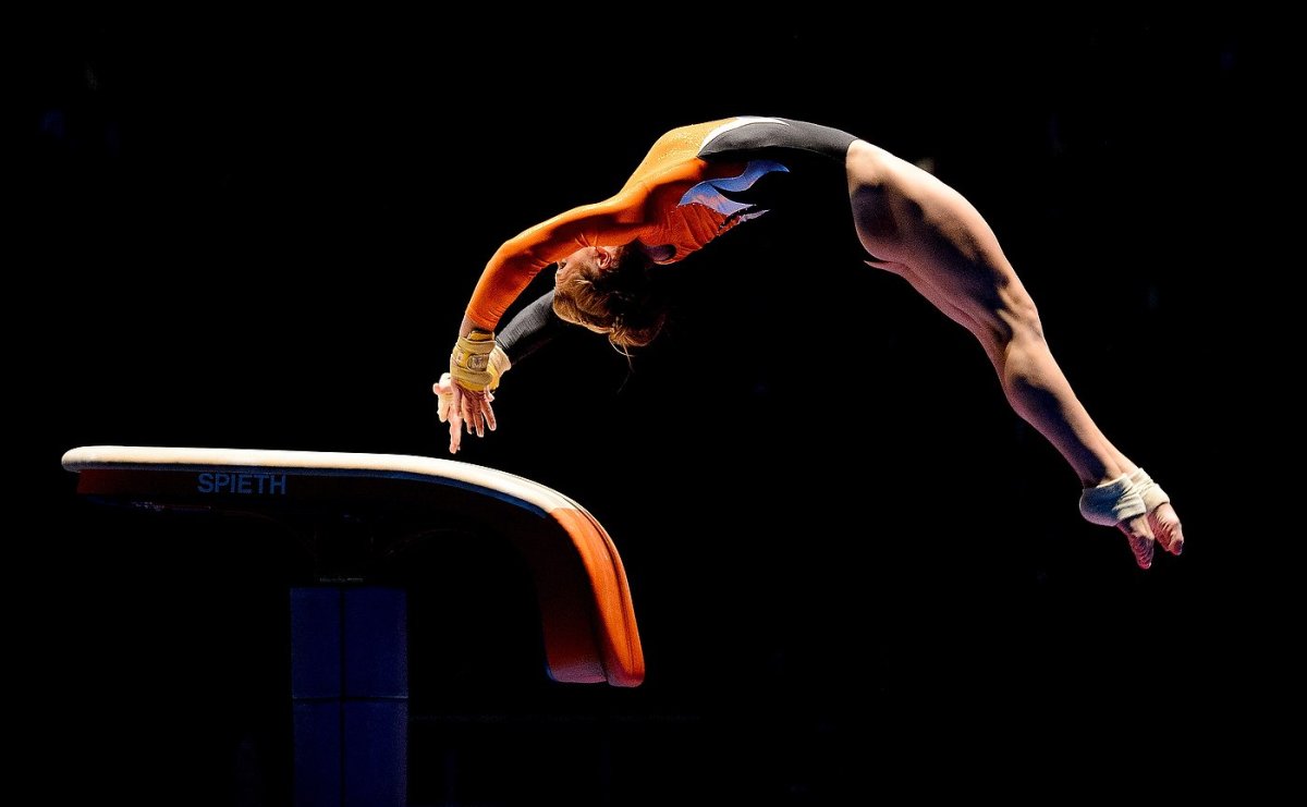 Спортивная гимнастика опорный прыжок