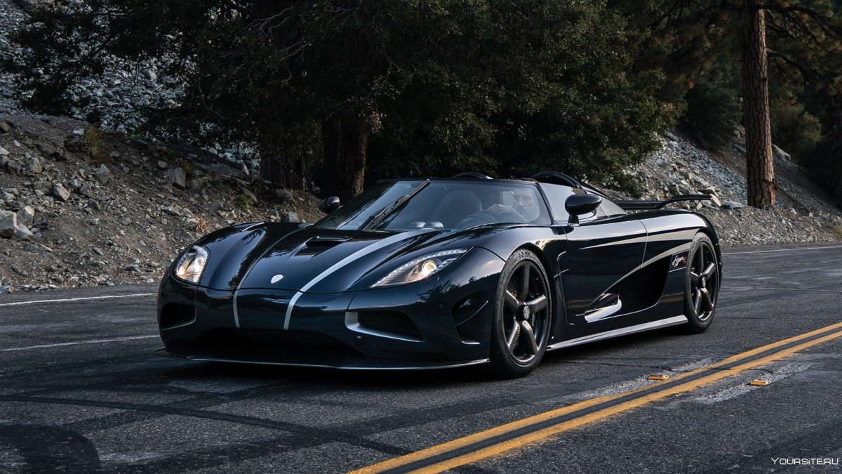 Koenigsegg Agera черная