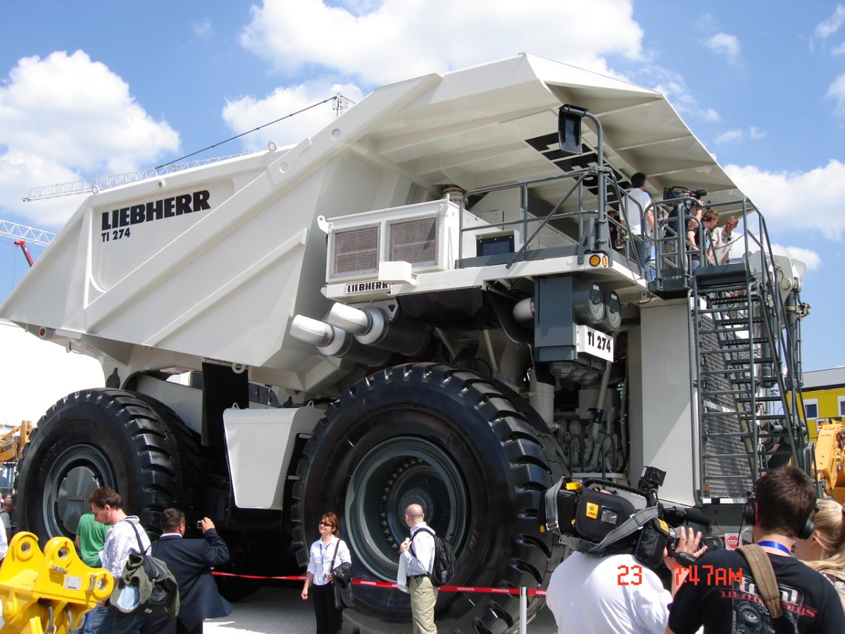 Terex 33-19 Titan кабина внутри