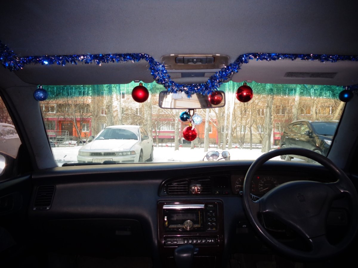 Украшения салона авто новый год