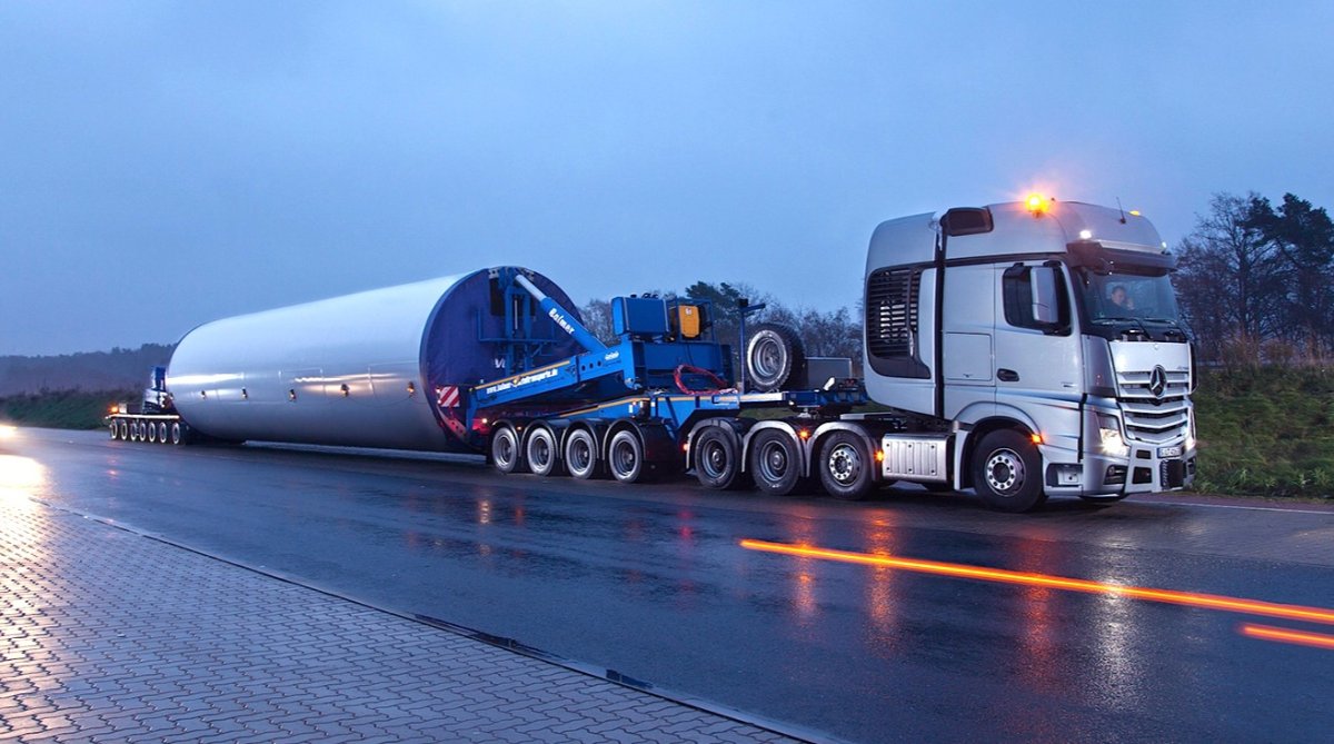 Mercedes-Benz Actros SLT