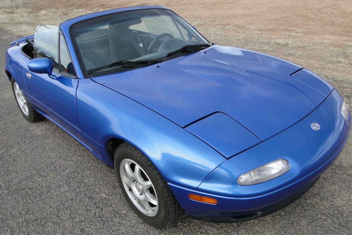 Mazda MX-5 Miata 1994 синяя
