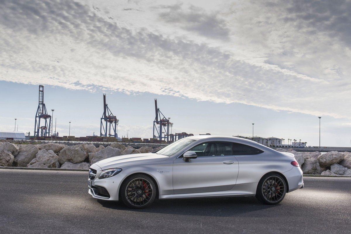 Мерседес s63 АМГ купе серебро