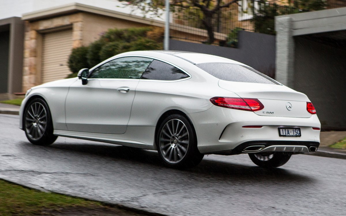 Мерседес c-Coupe 300