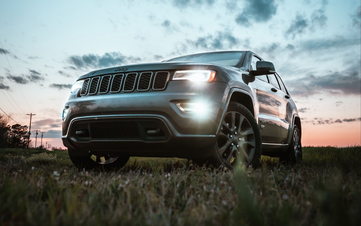 Jeep Grand Cherokee 1920x1080