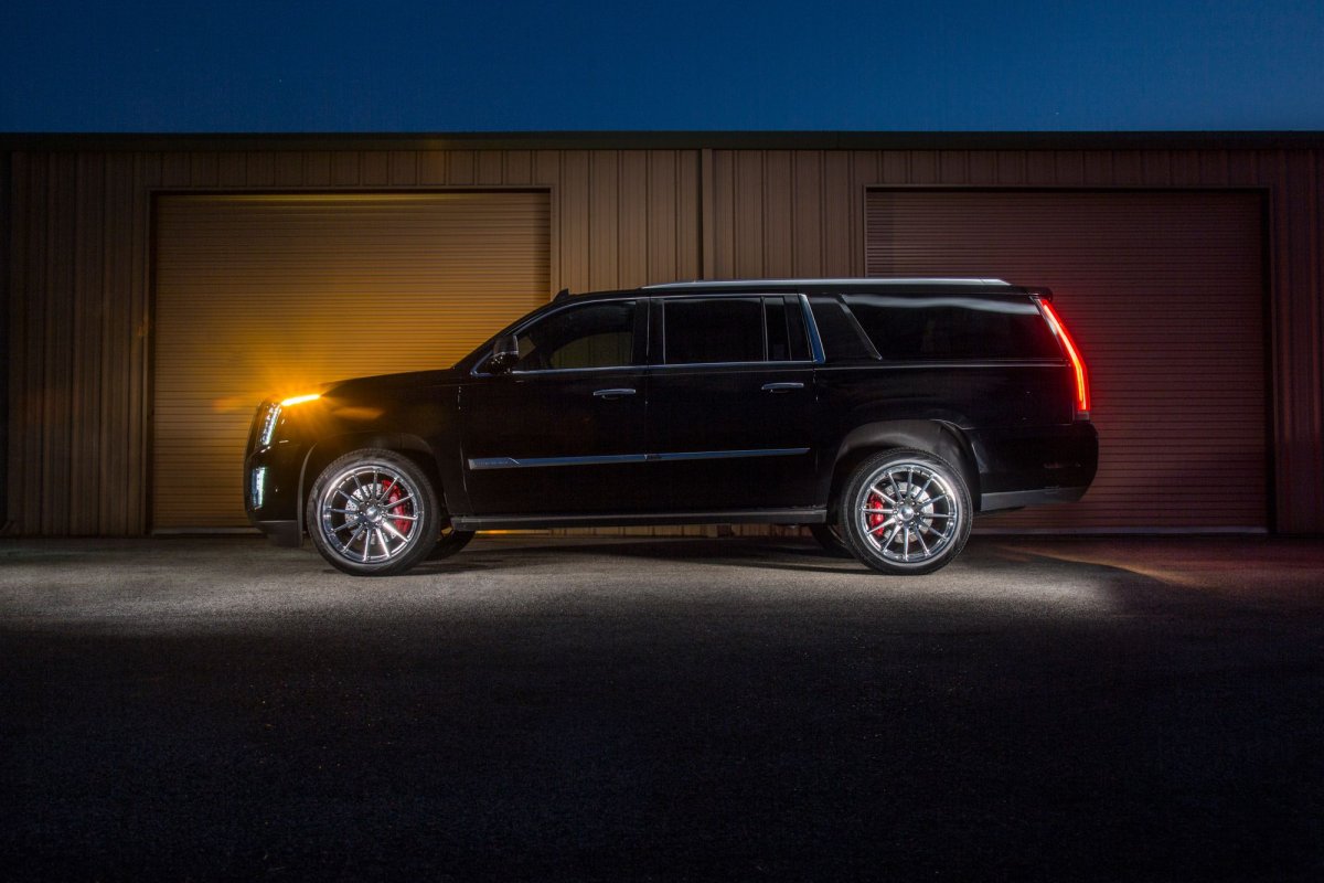 Cadillac Escalade hpe650