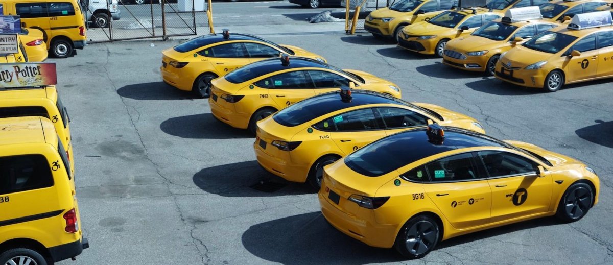 Такси Тесла в Нью-Йорке