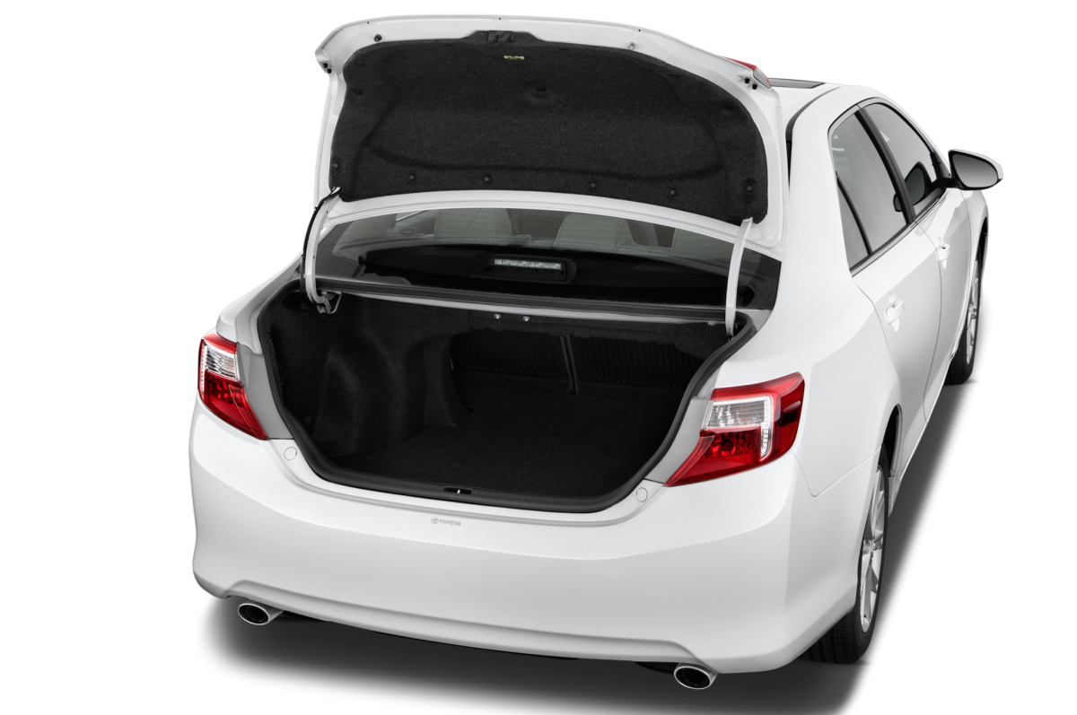 Toyota Camry 2010 Trunk