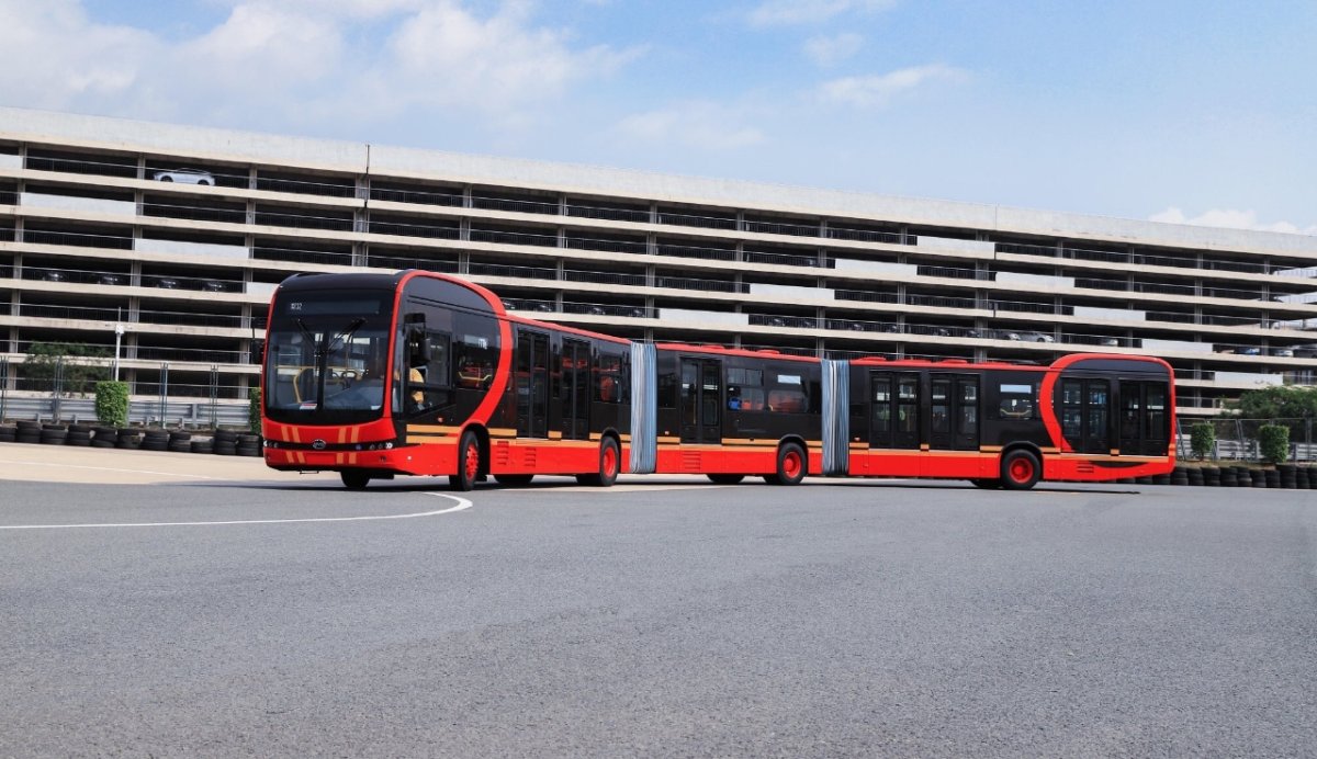 DAF SUPERCITYTRAIN 32.2 метра