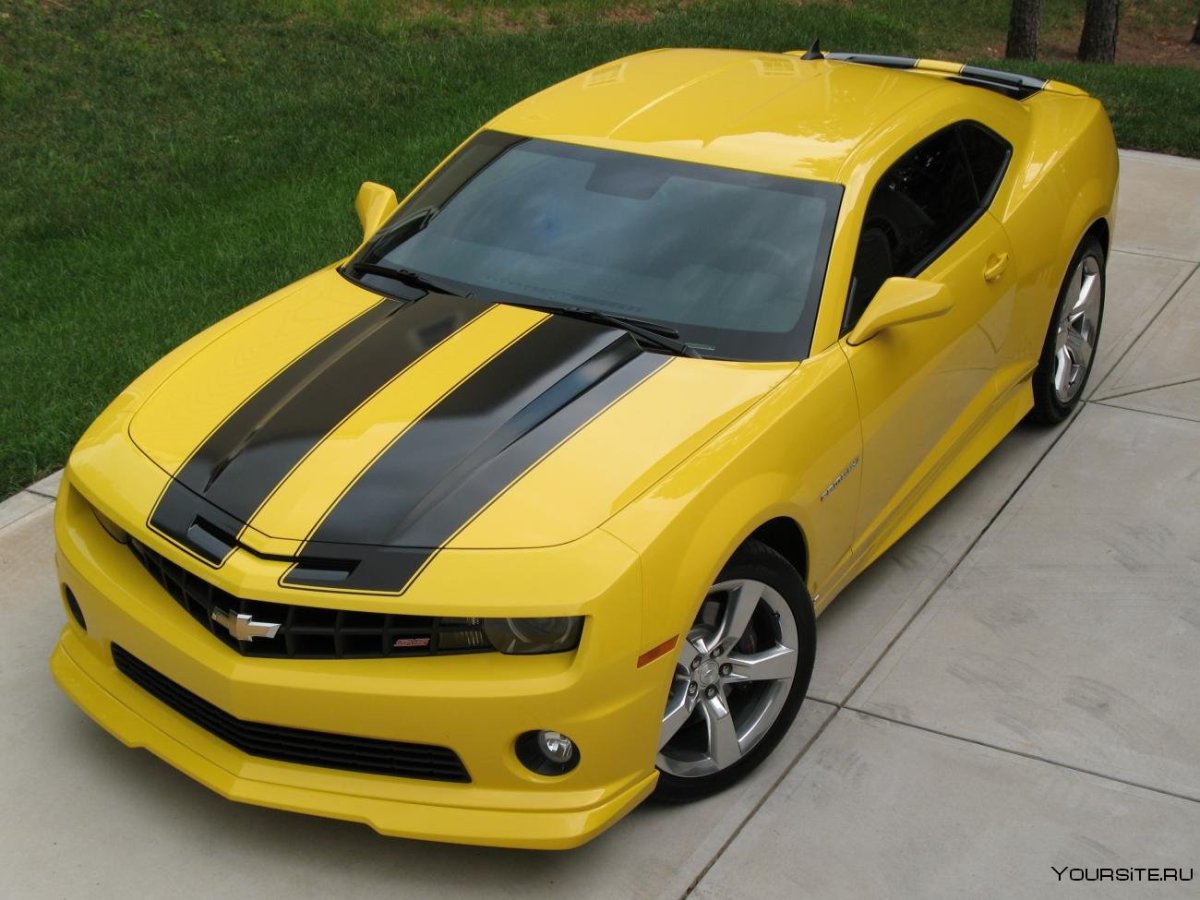 Chevrolet Camaro SS 2010 жёлтый