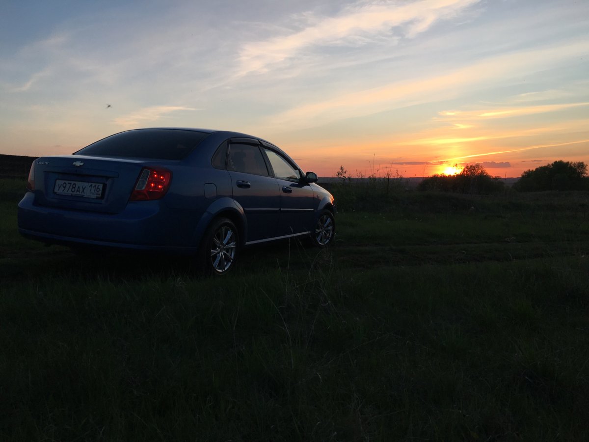 977 Lacetti