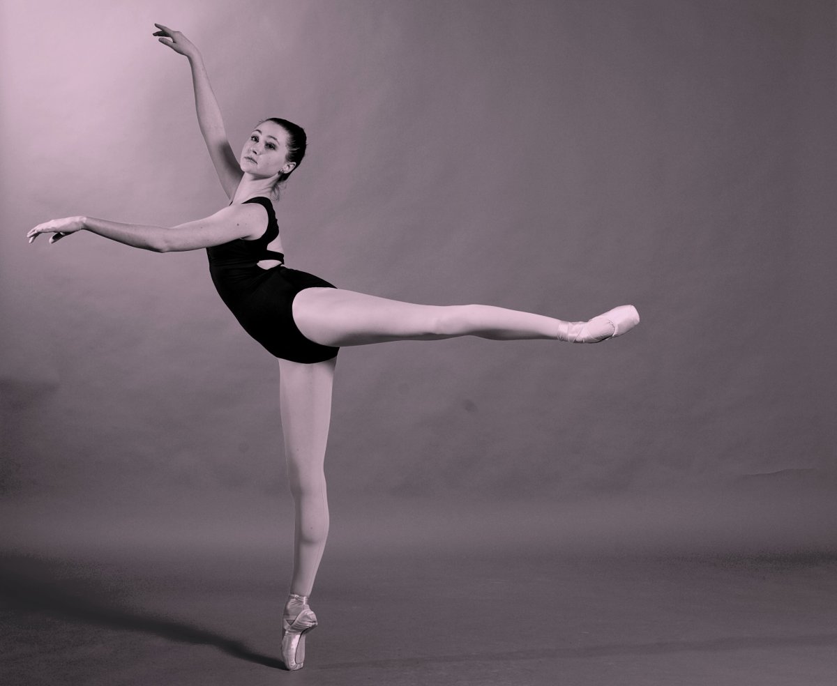 Арабеск (Arabesque) балерина