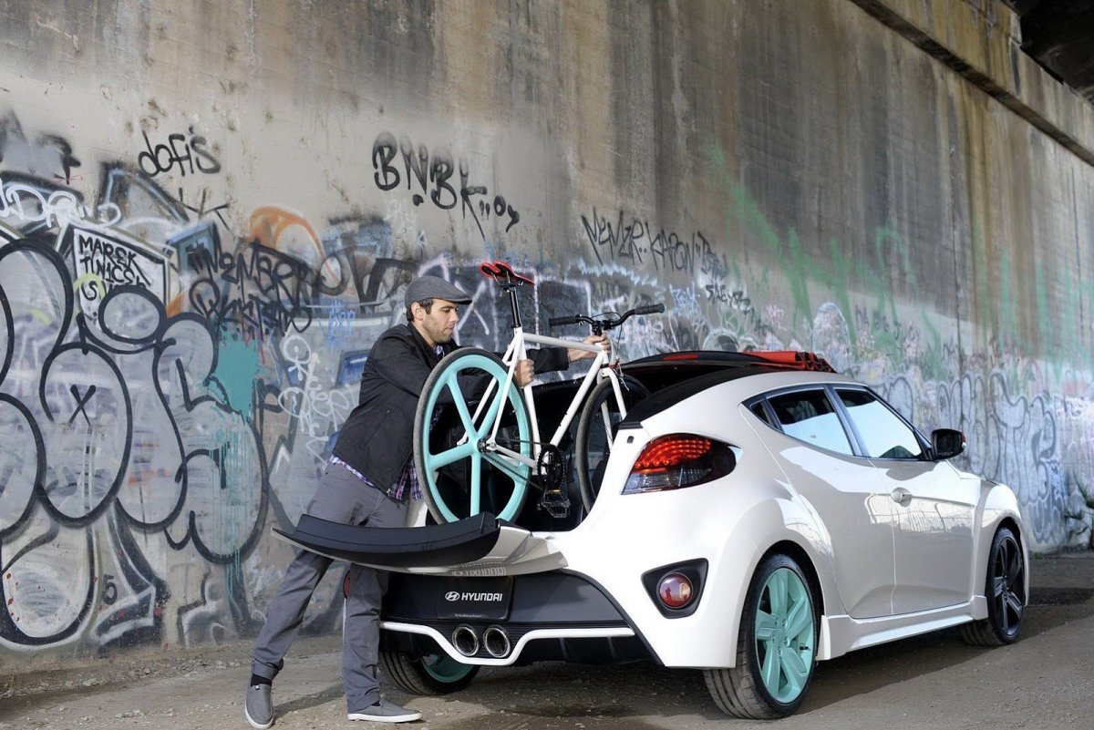 Hyundai Veloster 2012 крыша