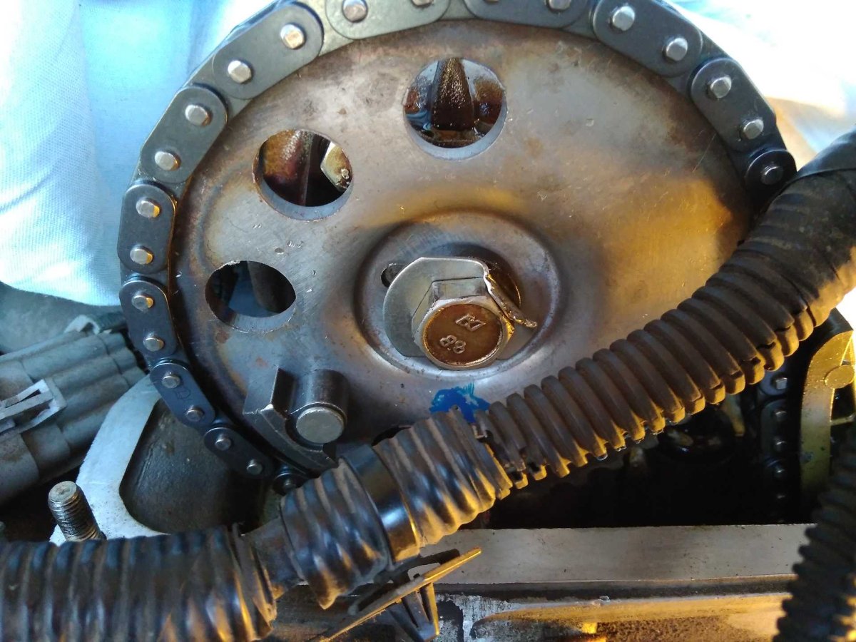 Цепь ГРМ Шеви Нива