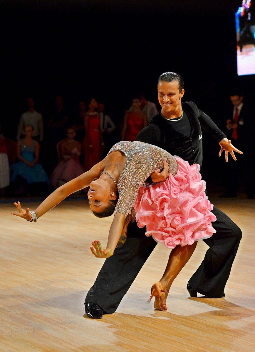Латиноамериканские танцы соревнования