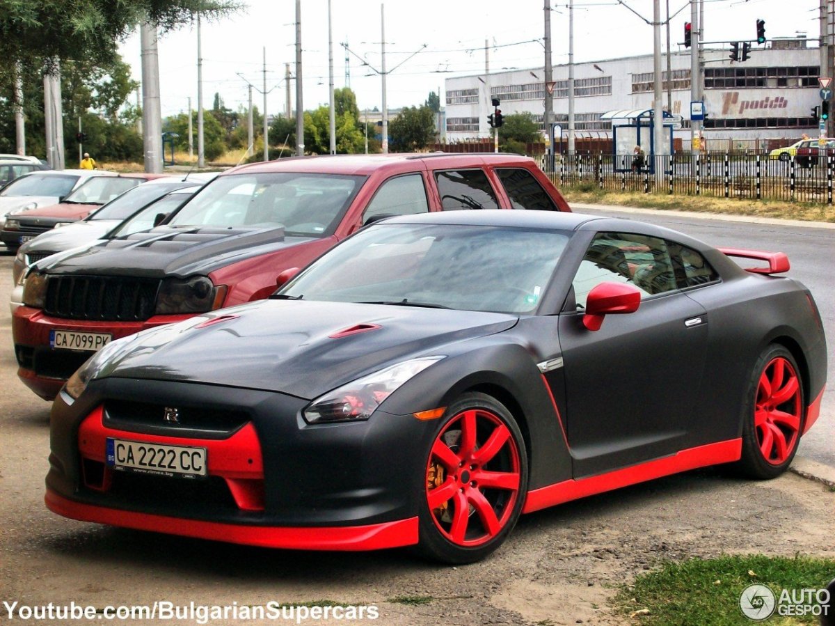 Nissan GTR r35 Red Katana