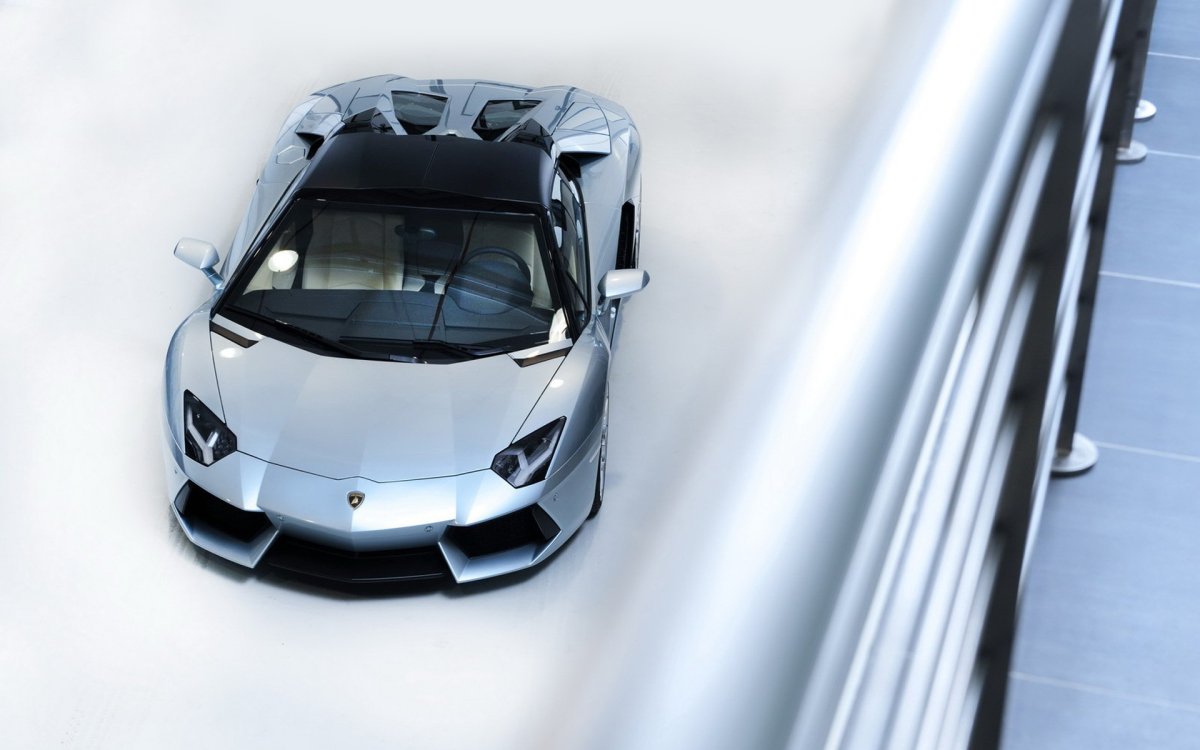 Lamborghini Aventador lp700-4 сверху