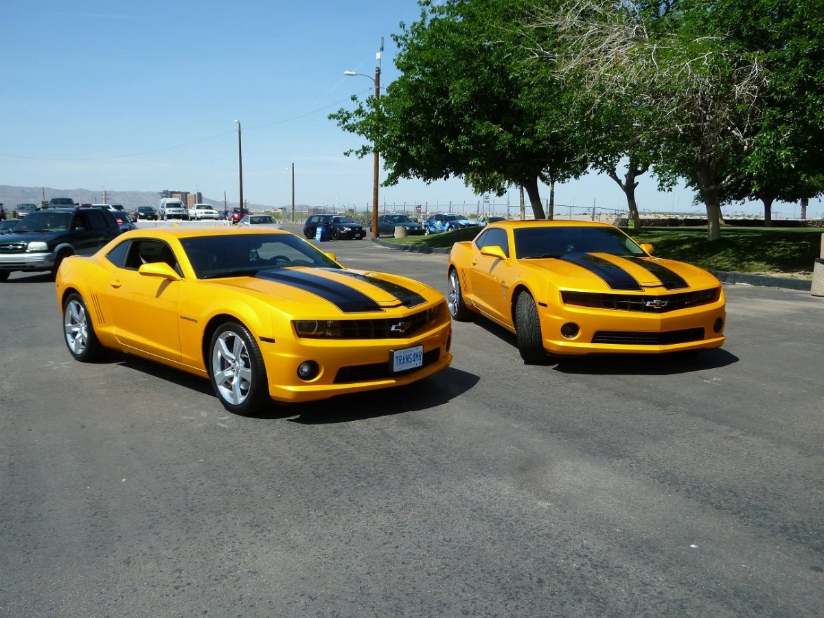 Chevrolet Camaro Бамблби