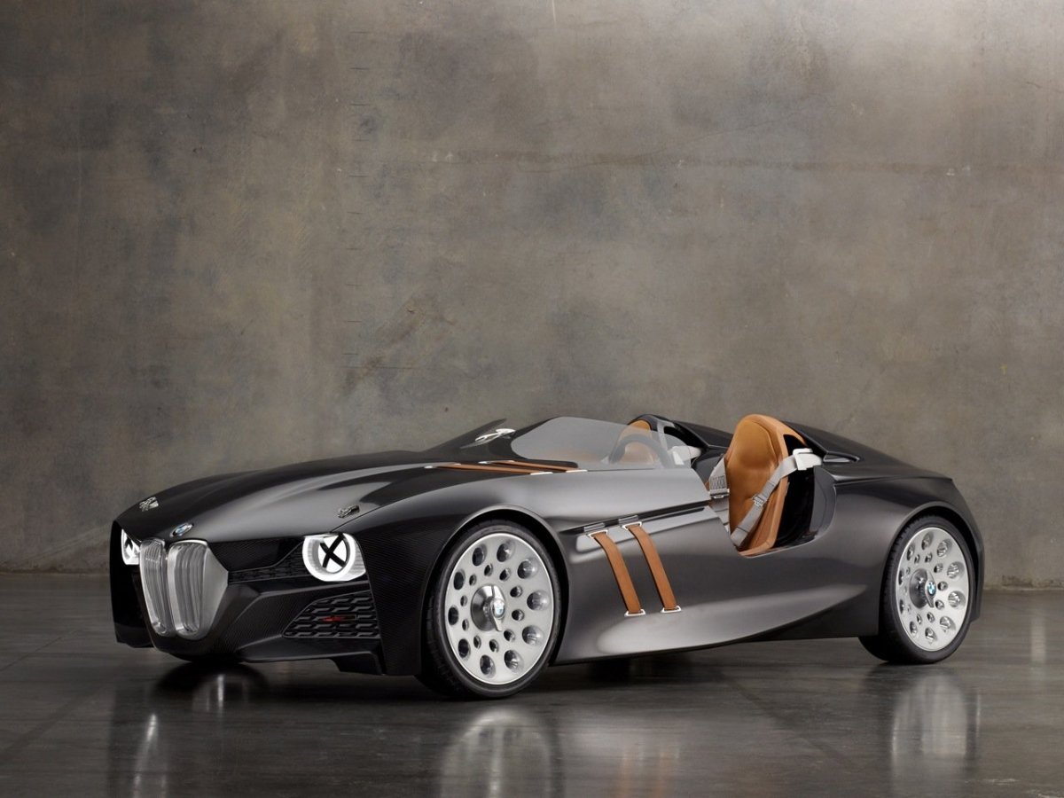 BMW 328 hommage