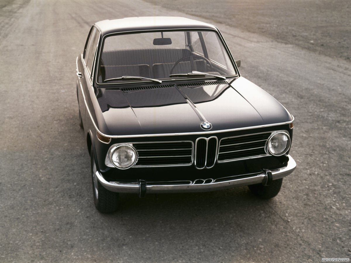 BMW e10 2002