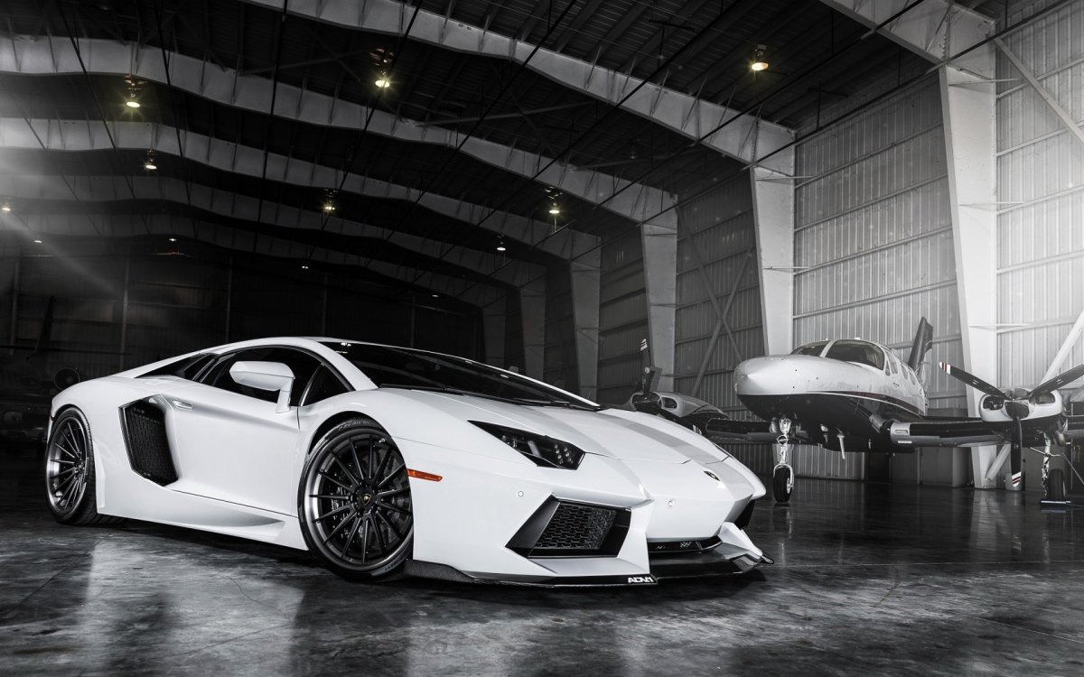 Lamborghini White 4k