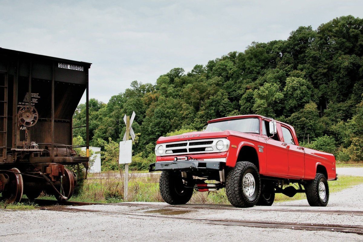 Dodge Power Wagon 1970