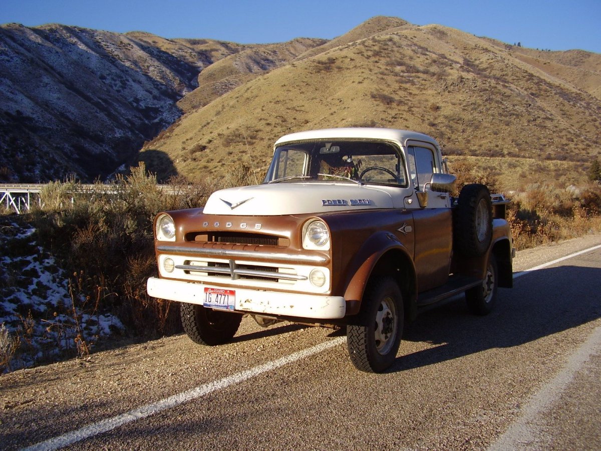 Dodge Power Wagon Pickup 4x4