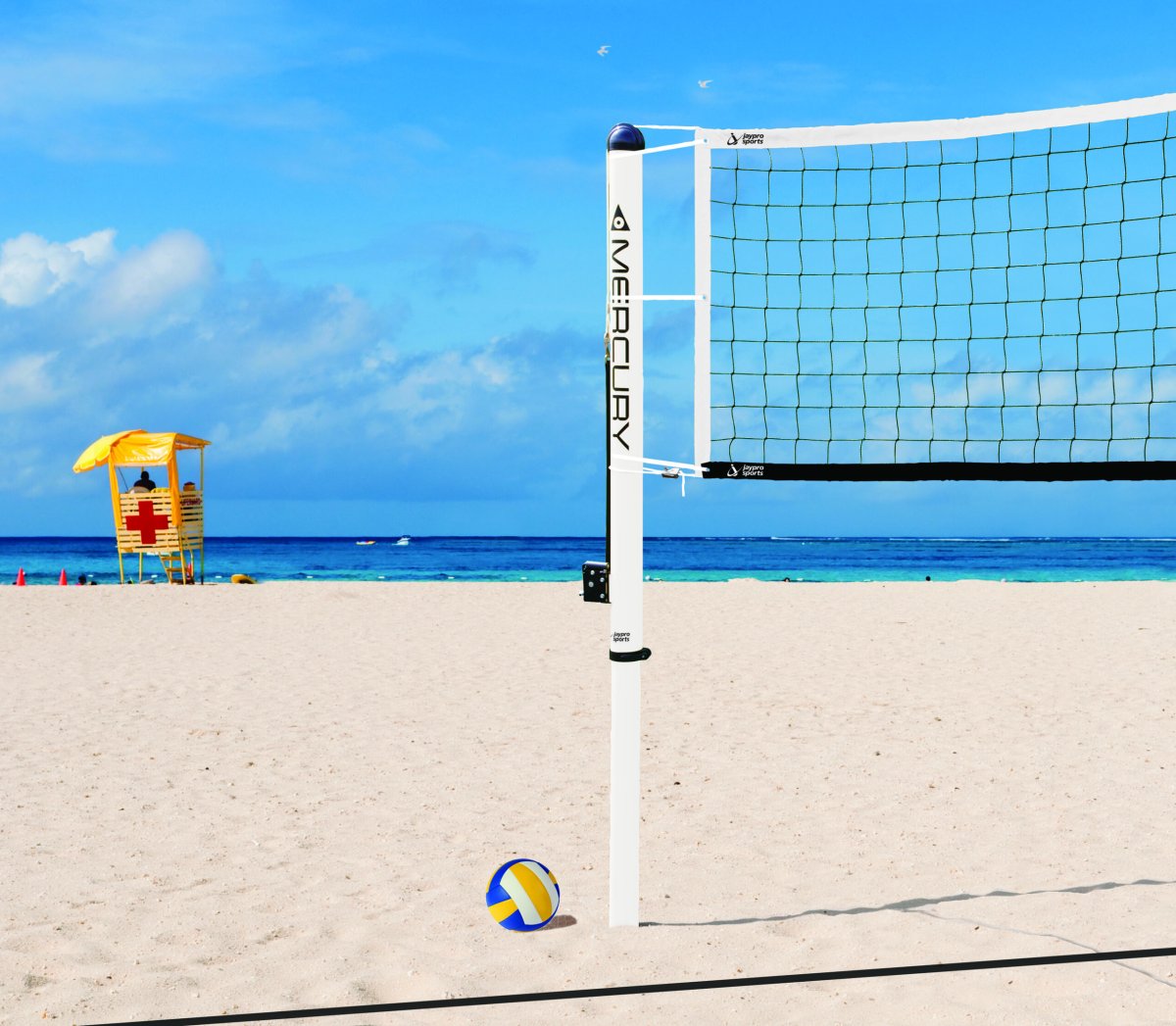 Пляж с сеткой для волейбола