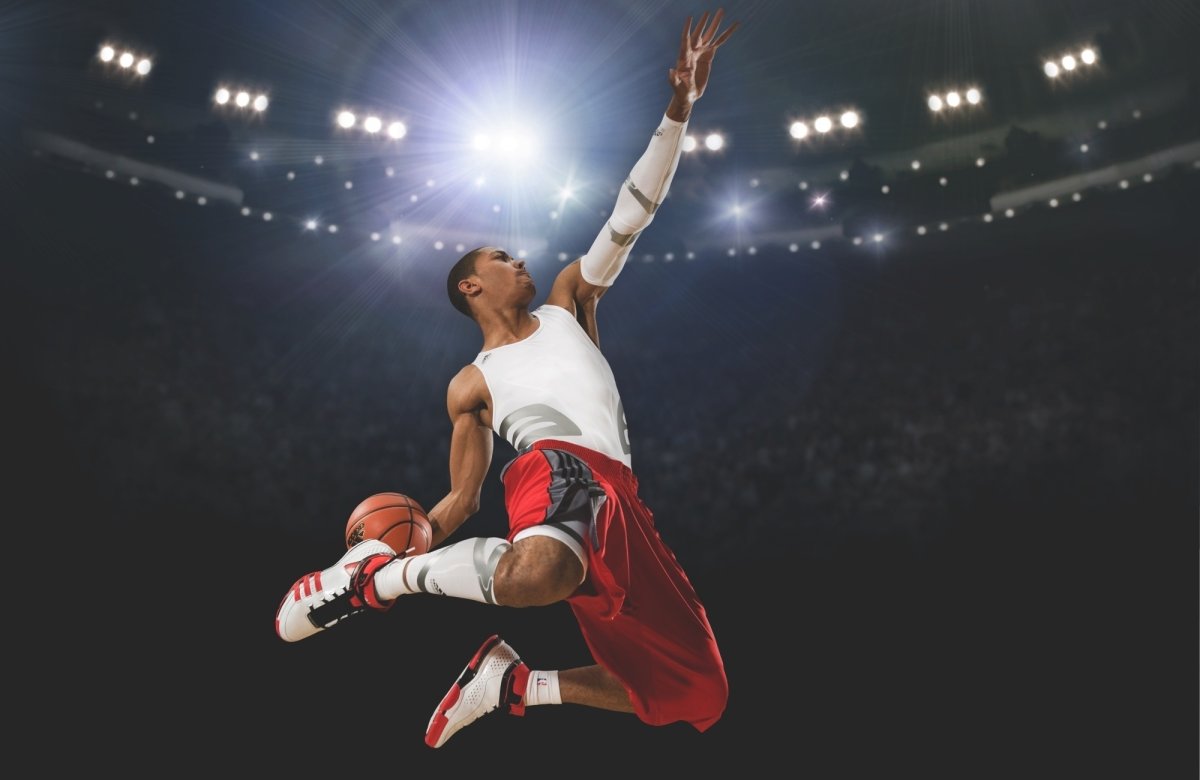 Мяч Derrick Rose adidas