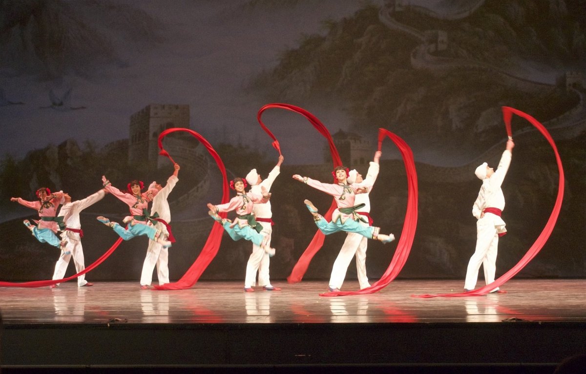 Балет Игоря Моисеева китайский танец с лентами