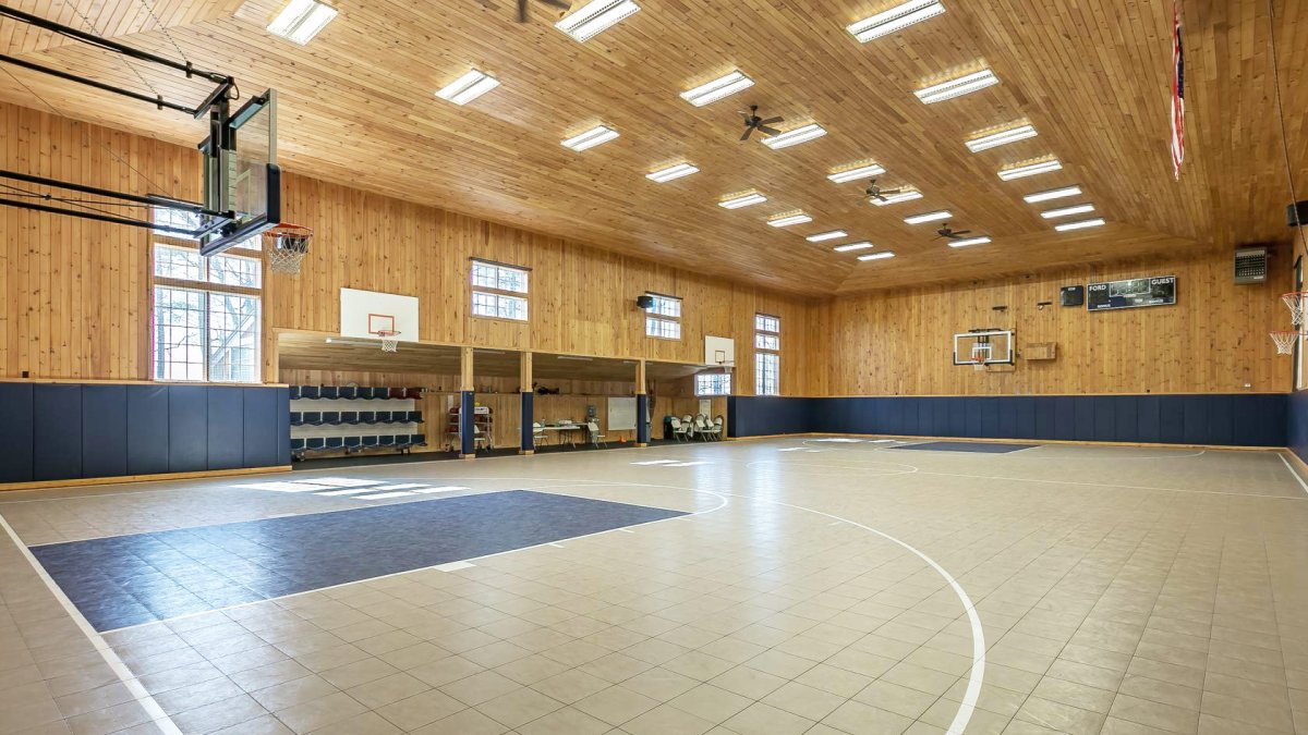 Спортзал Крытый баскетбольный