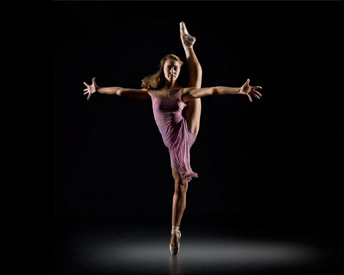 Балерина в движении