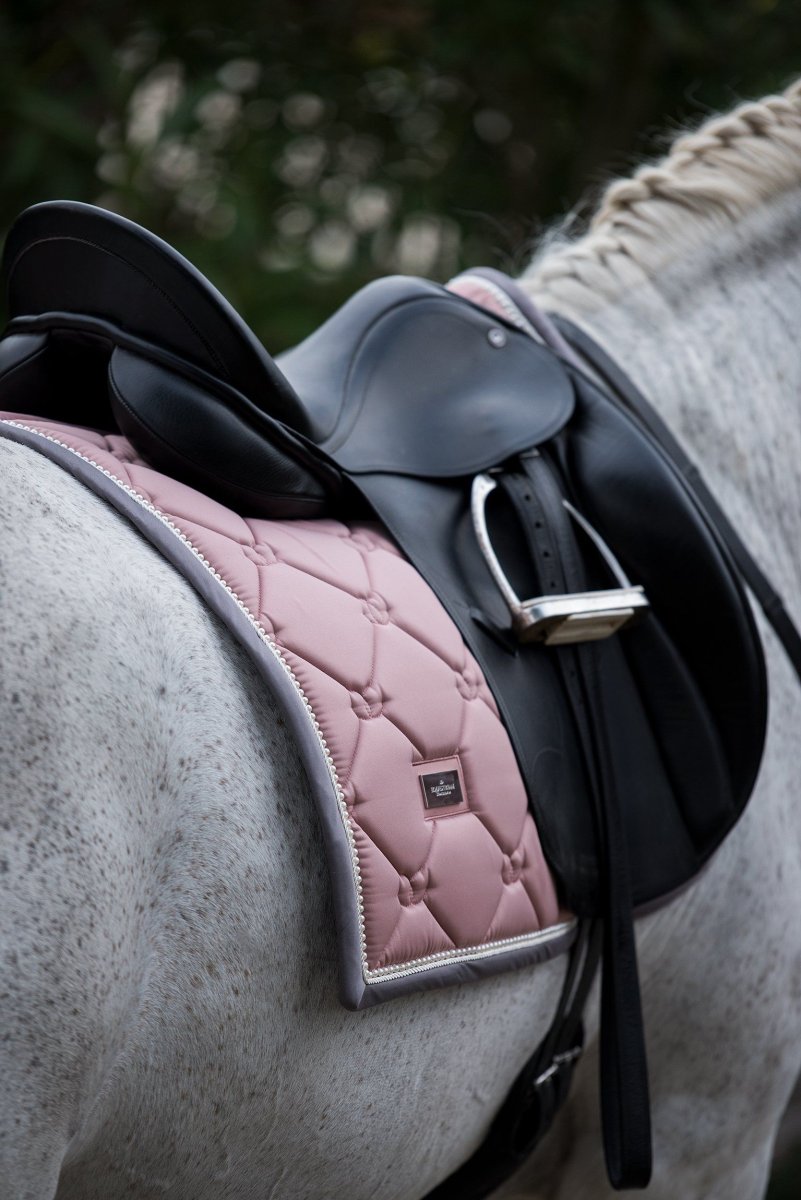 Седло Equestrian Stockholm