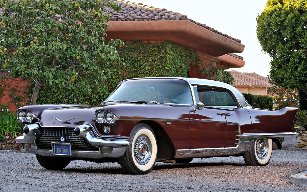 Cadillac Brougham 1957