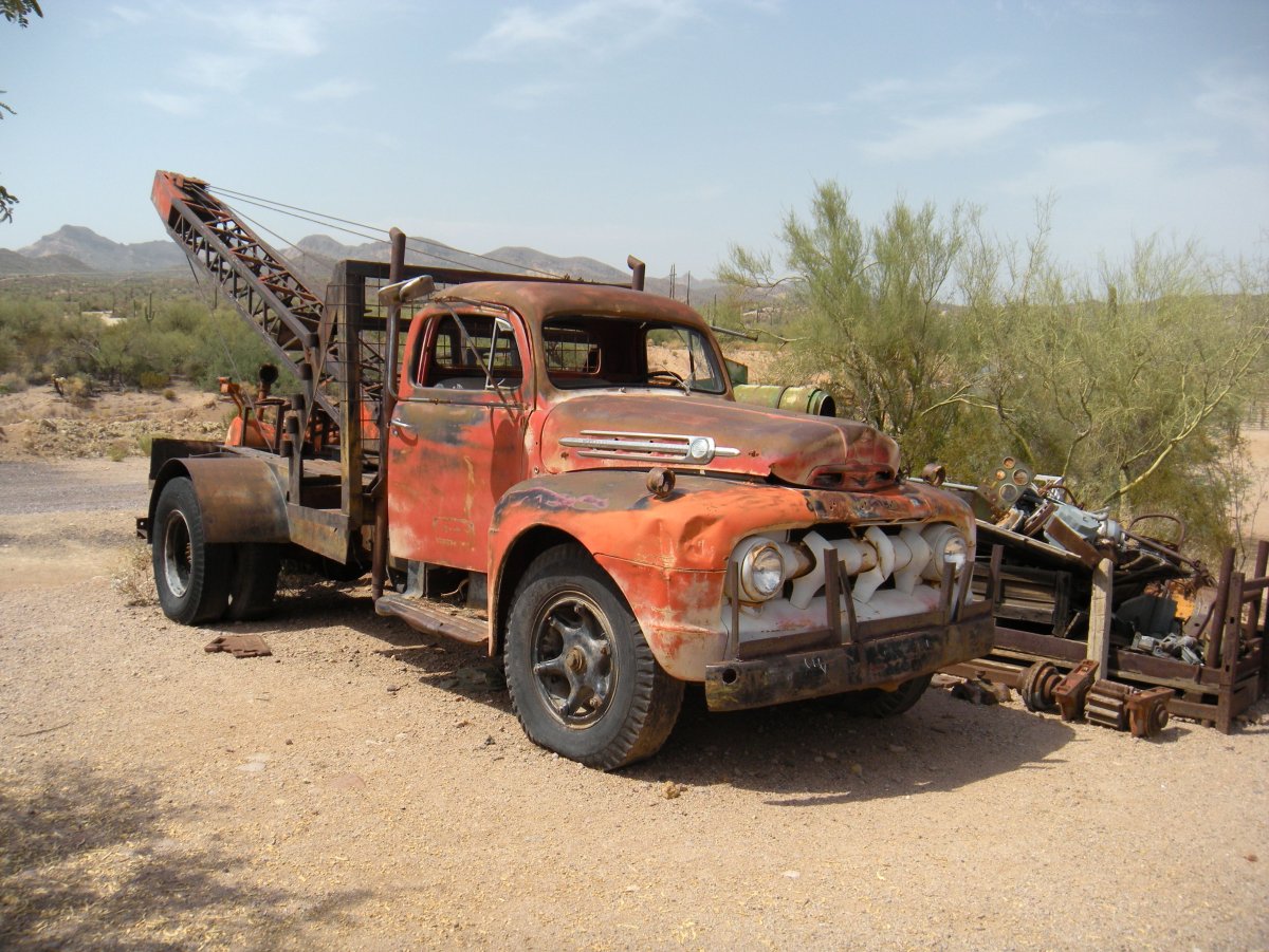 Old Ford Tow Truck