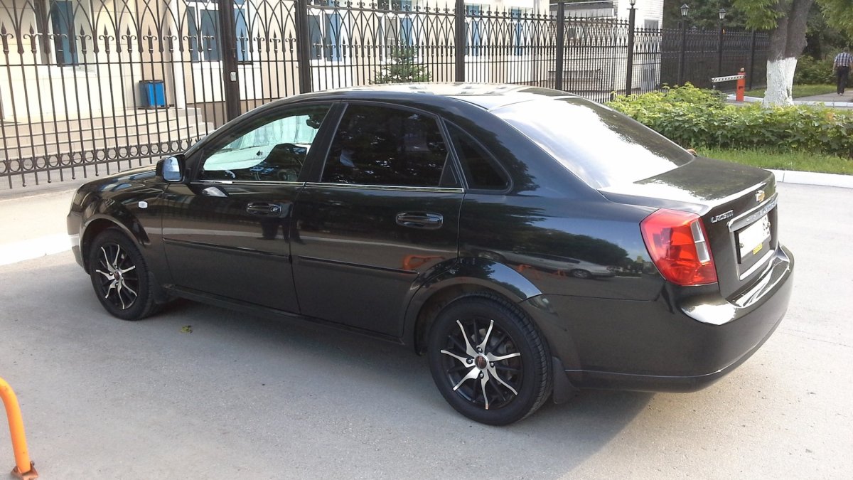 Chevrolet Lacetti черный