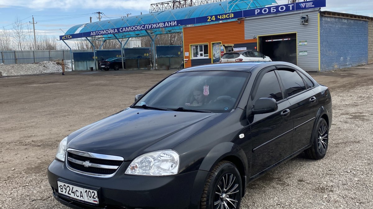 Lacetti черное дерево