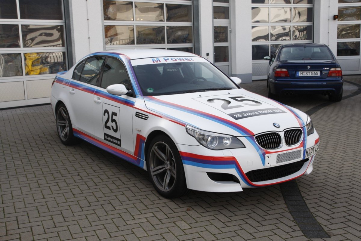 BMW m5 CSL