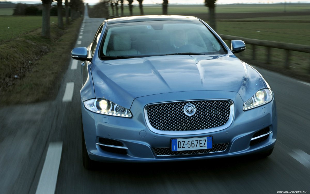 Jaguar XJ x351