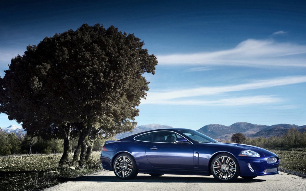 Jaguar XKR 75