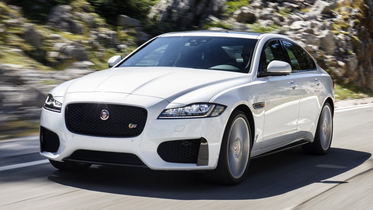 Jaguar XF 2015