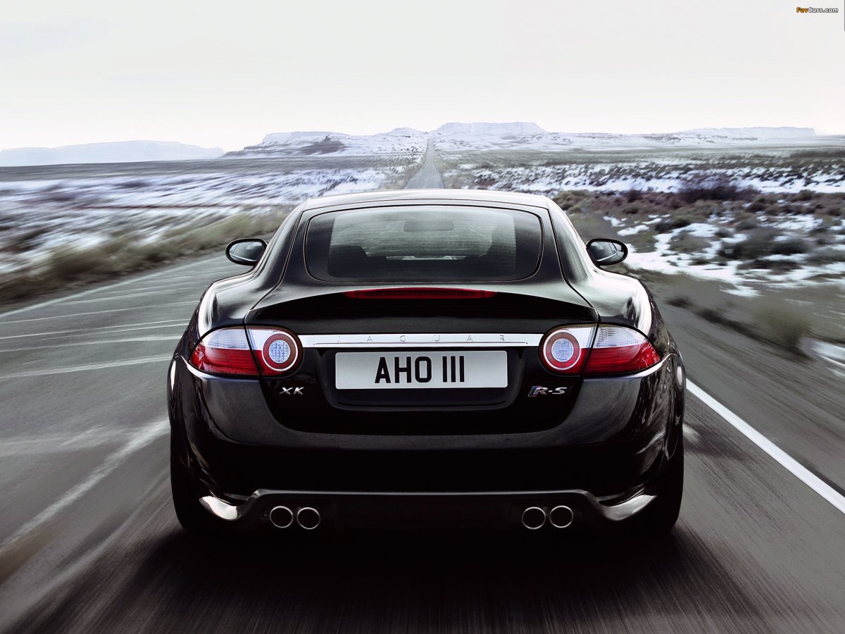 Jaguar XKR S 11