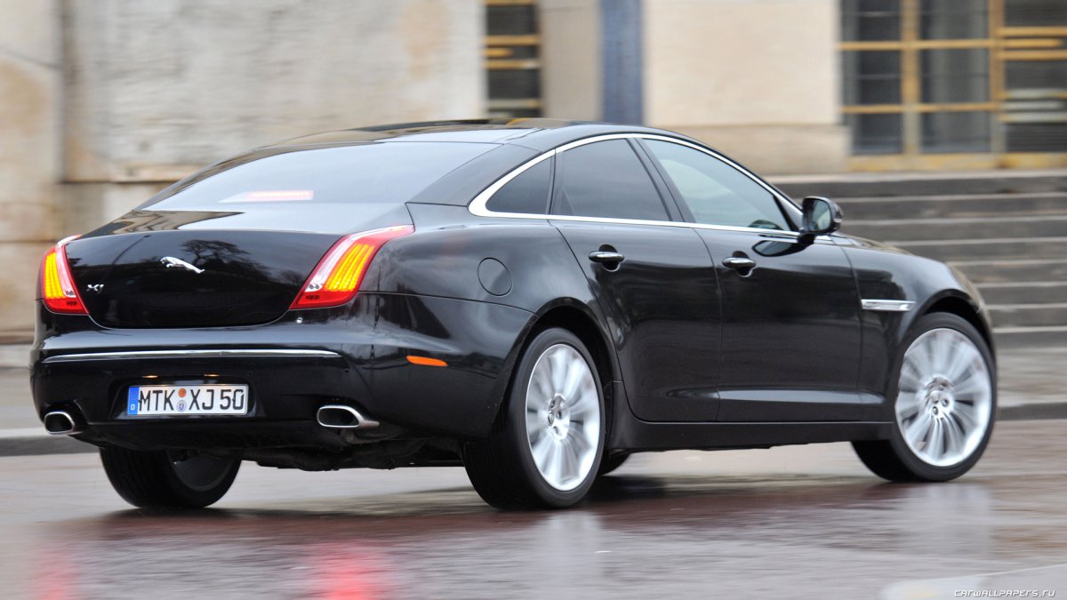 Ягуар XJL 2010