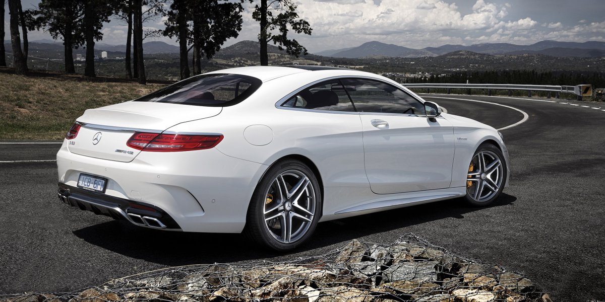 Mercedes Benz s63 AMG