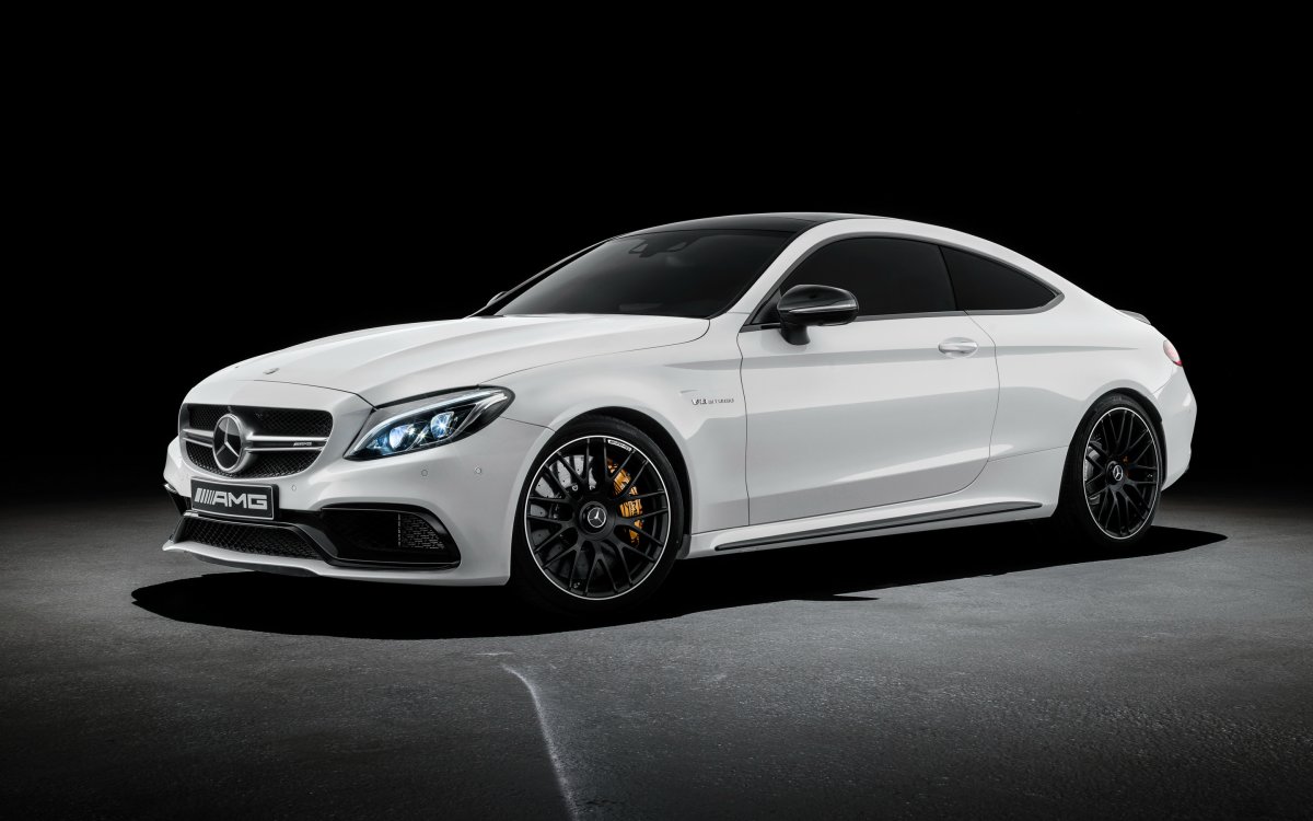 Mercedes Benz c63 AMG Coupe