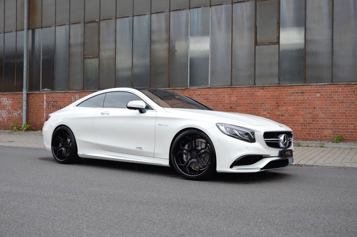 Мерседес s63 AMG купе белый