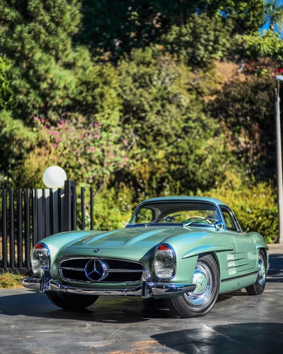 Mercedes 300sl зеленый