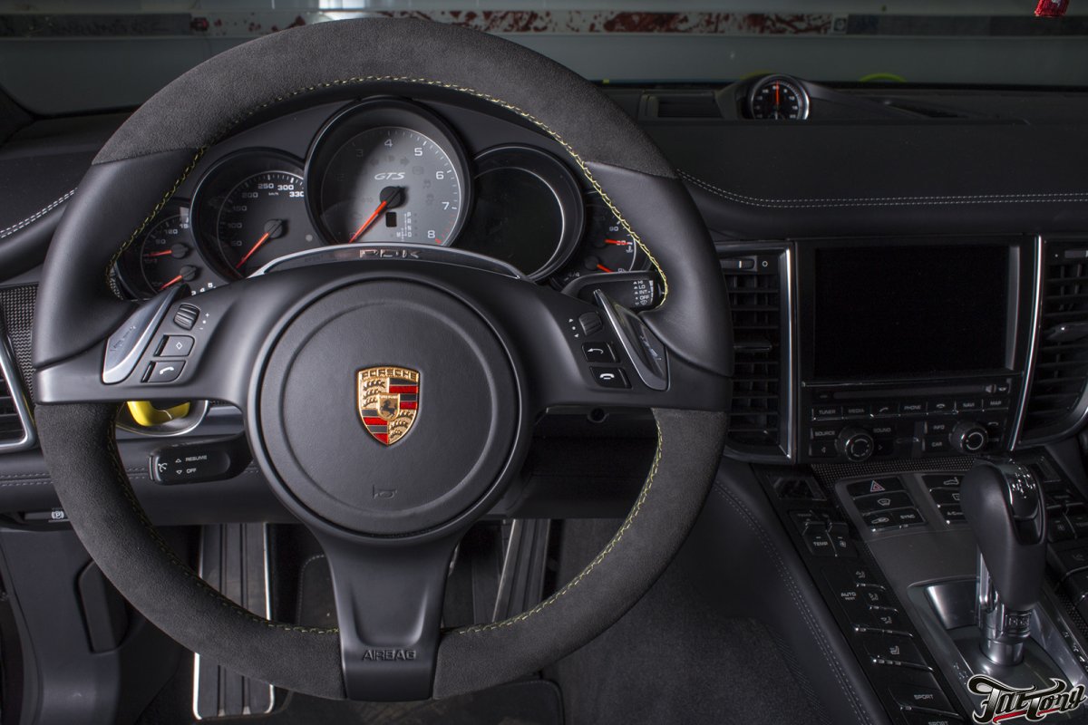 Porsche Cayenne 2018 руль