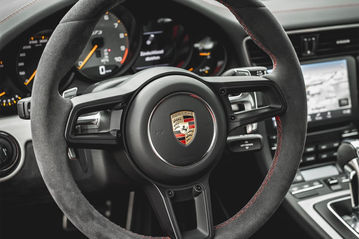 Порше 911 турбо s руль